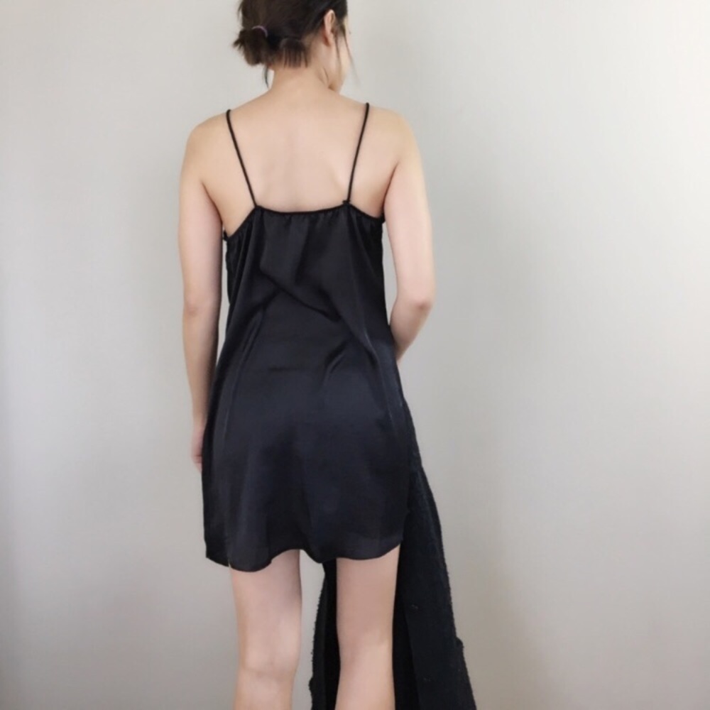 Sexy lace satin mini dress - Picture 3 of 4
